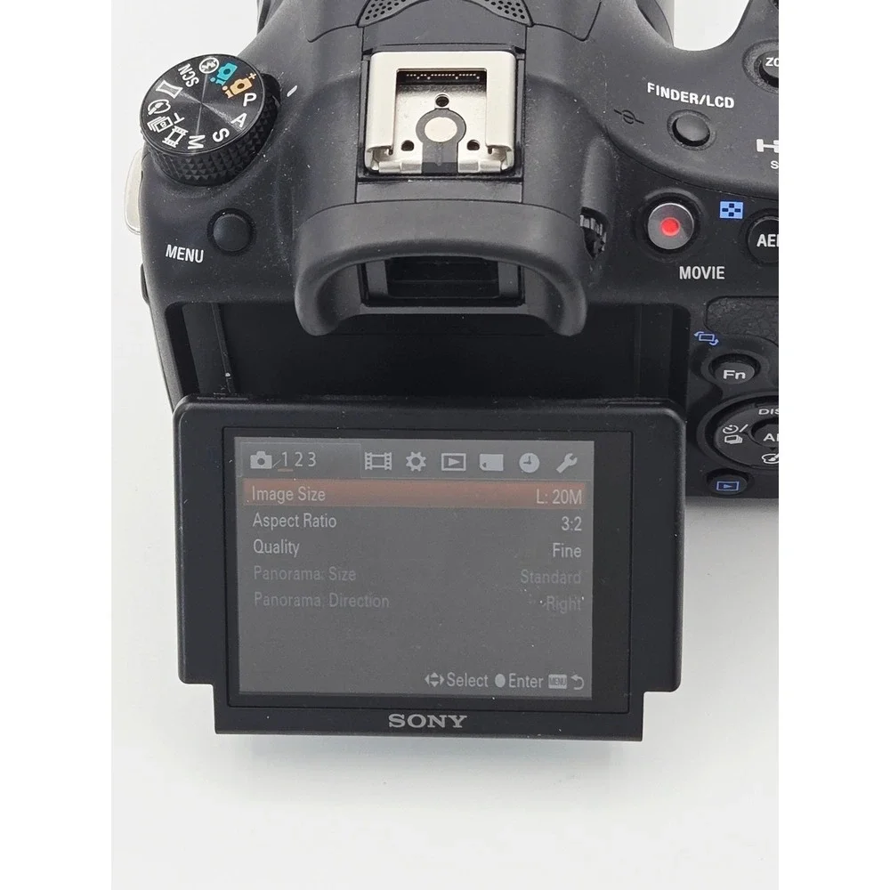 Sony Alpha A58 DSLR Digital Camera 20.1MP- 18-55mm Lens Vivitar Flash WORKS-READ